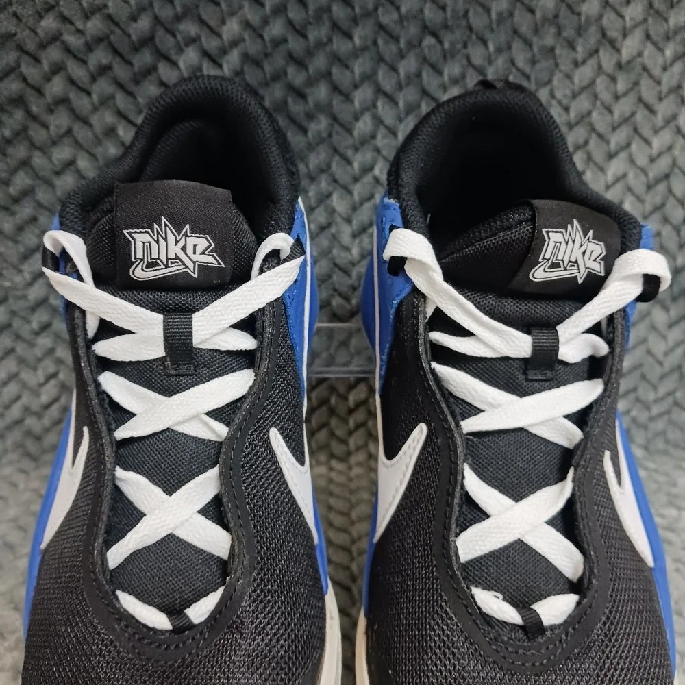 Nike Team Hustle D10 GS Black Game Royal Youth Basketball Shoes Size 6.5Y